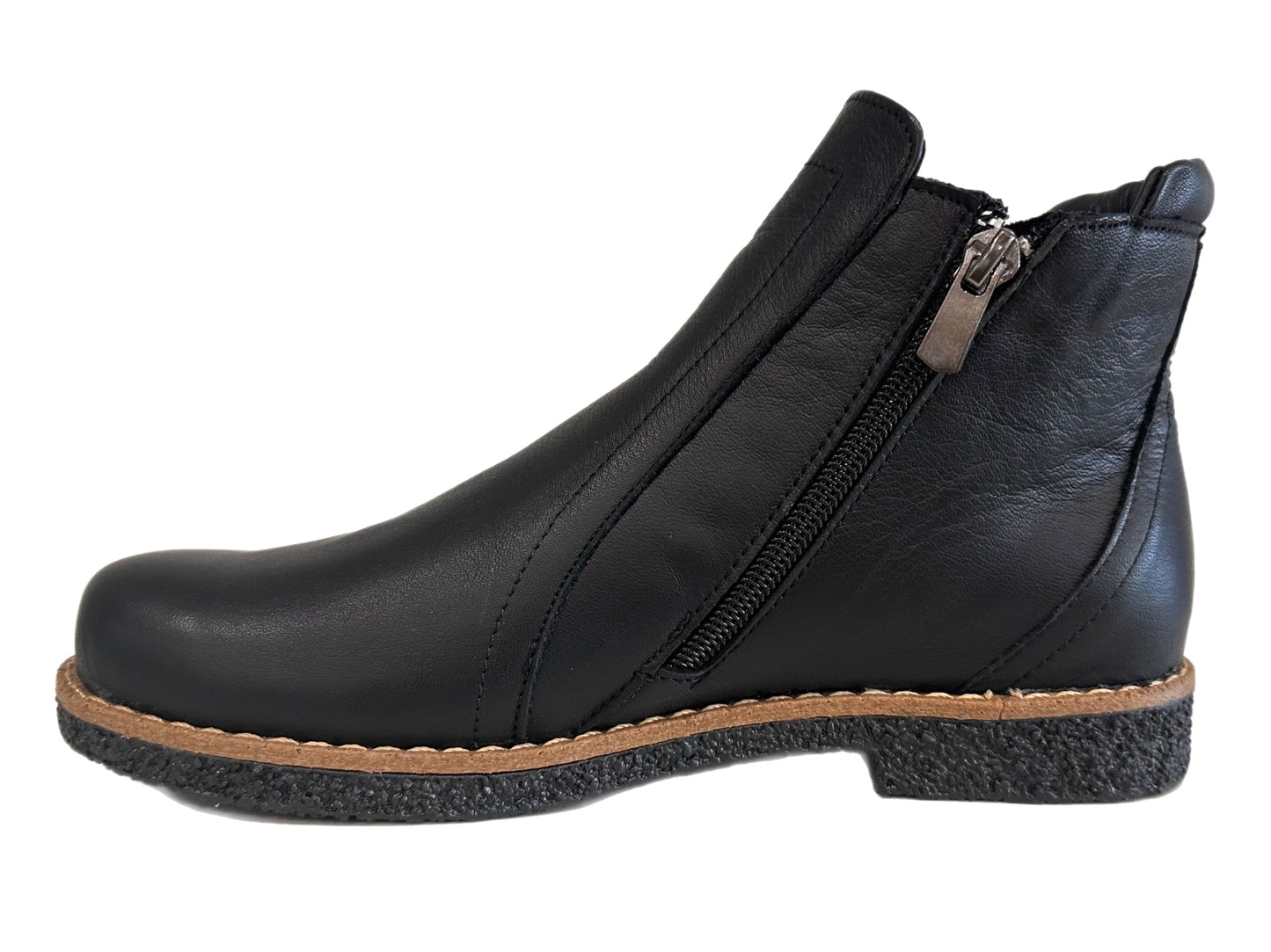 RILASSARE Tallow - Black Leather