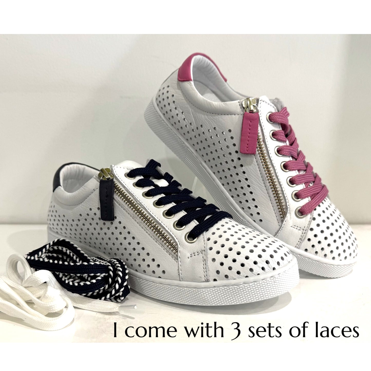 RILASSARE Temple - White/Navy Leather