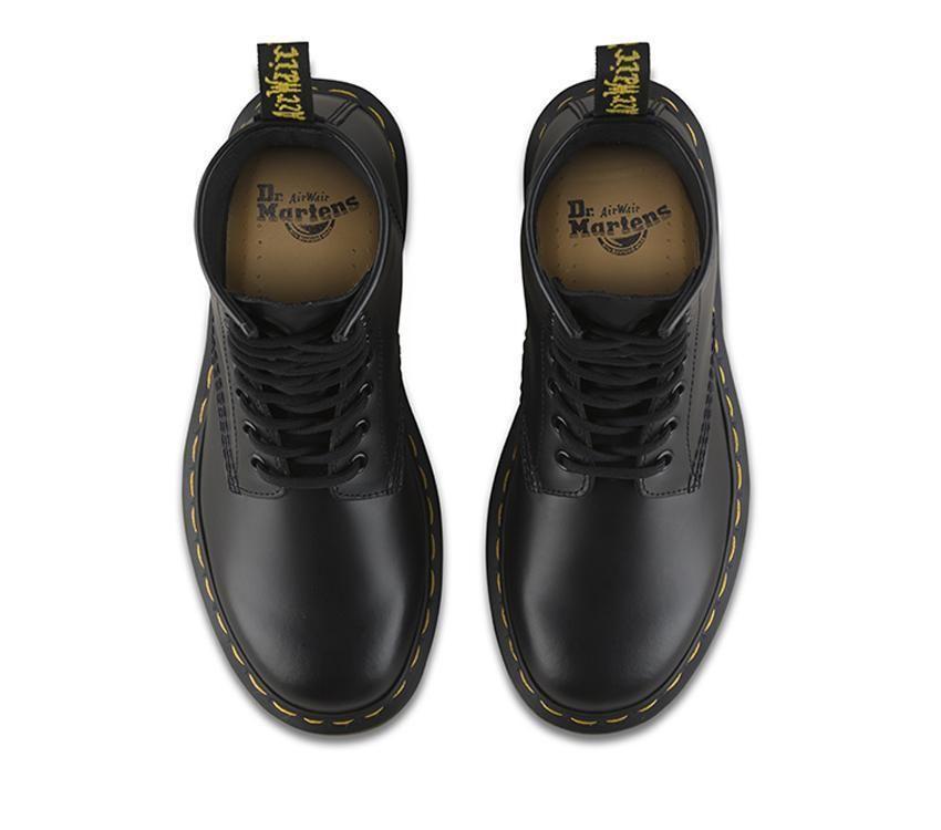DR. MARTENS 1460 8 Eye Boot - Black Smooth