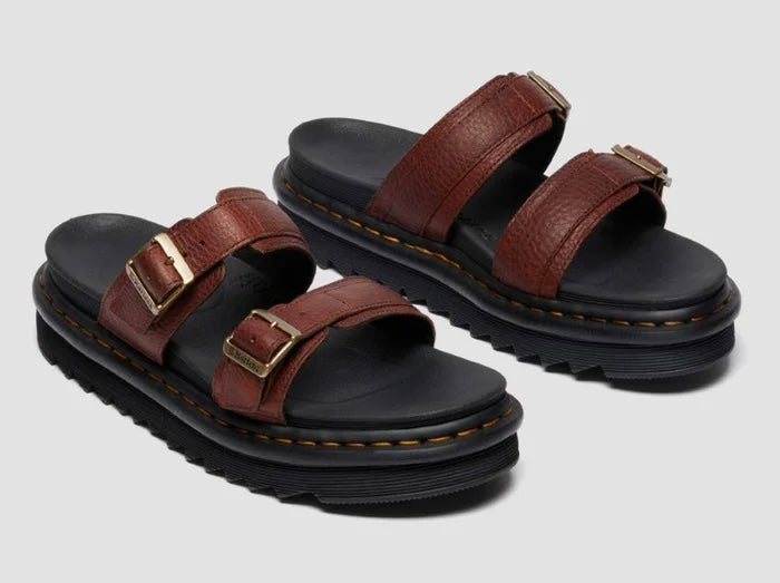 DR. MARTENS Myles - Cashew Ambassador