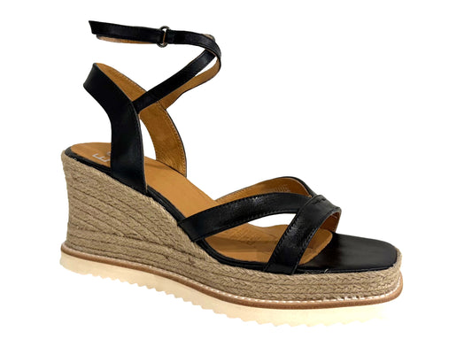 EOS Zelina - Black Leather