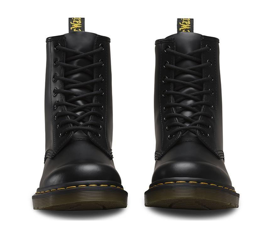 DR. MARTENS 1460 8 Eye Boot - Black Smooth
