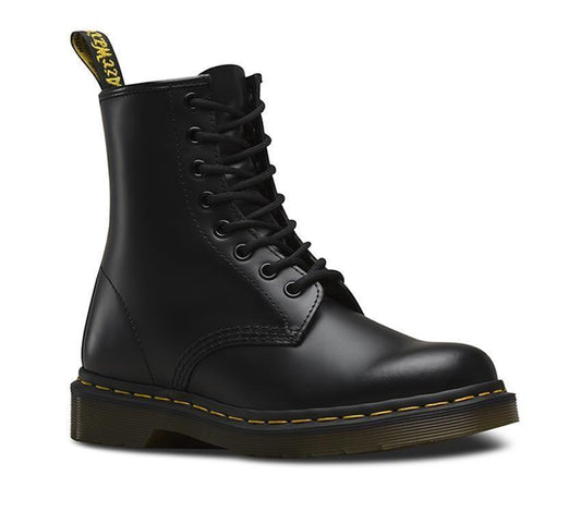 DR. MARTENS 1460 8 Eye Boot - Black Smooth